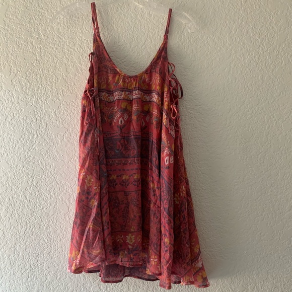 KIMCHI BLUE red dress - Shop Now - Picture 3 of 9